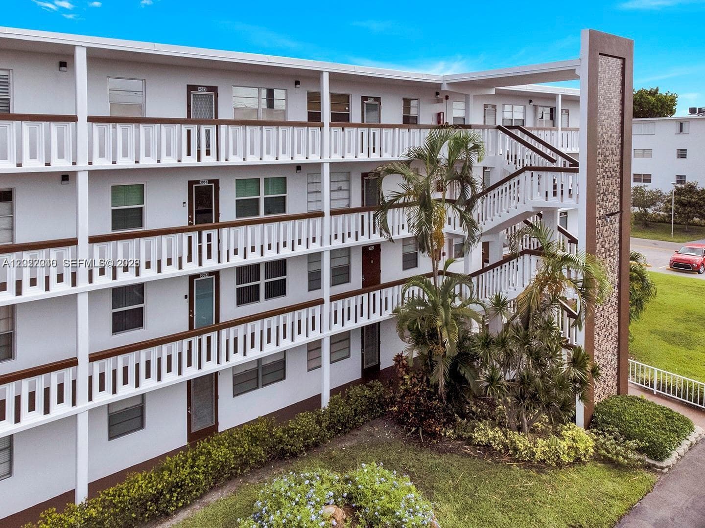 Condo at 4052 E Harwood E, Deerfield Beach — photo 1