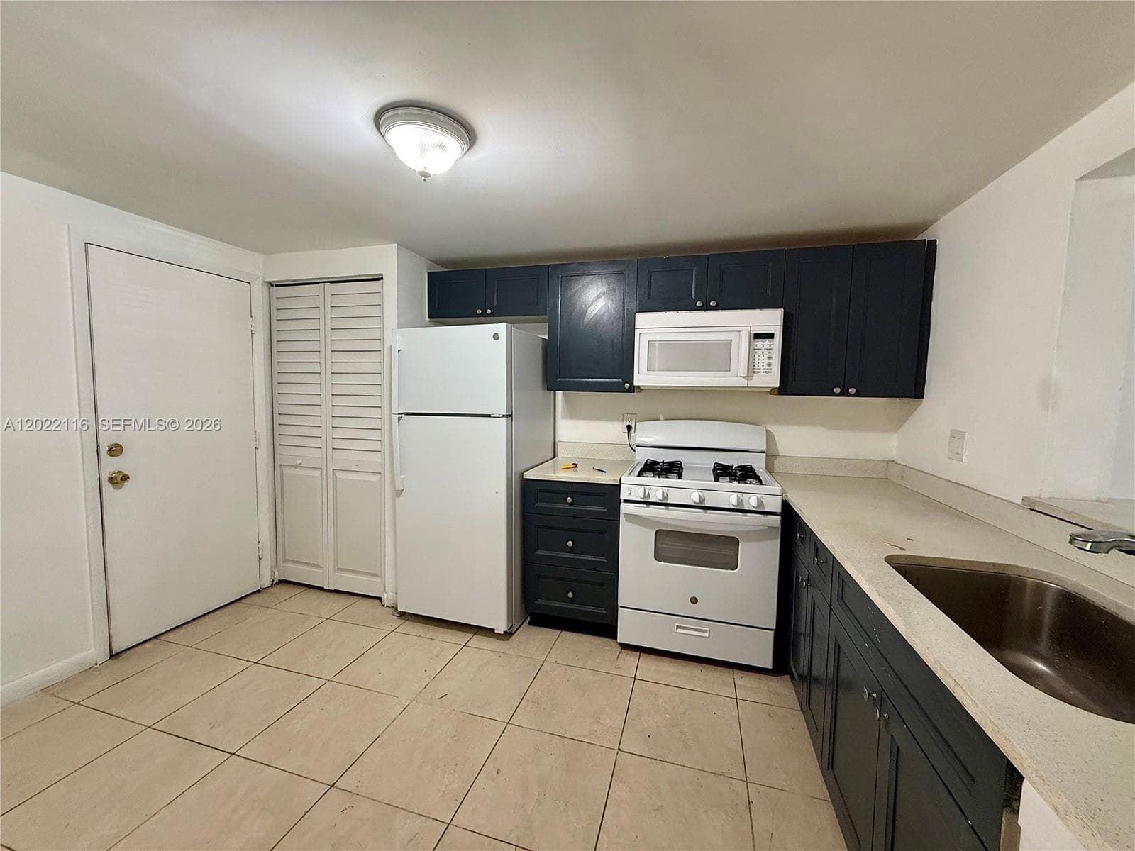 Condo at 18101 NW 68th Ave, Hialeah — photo 1