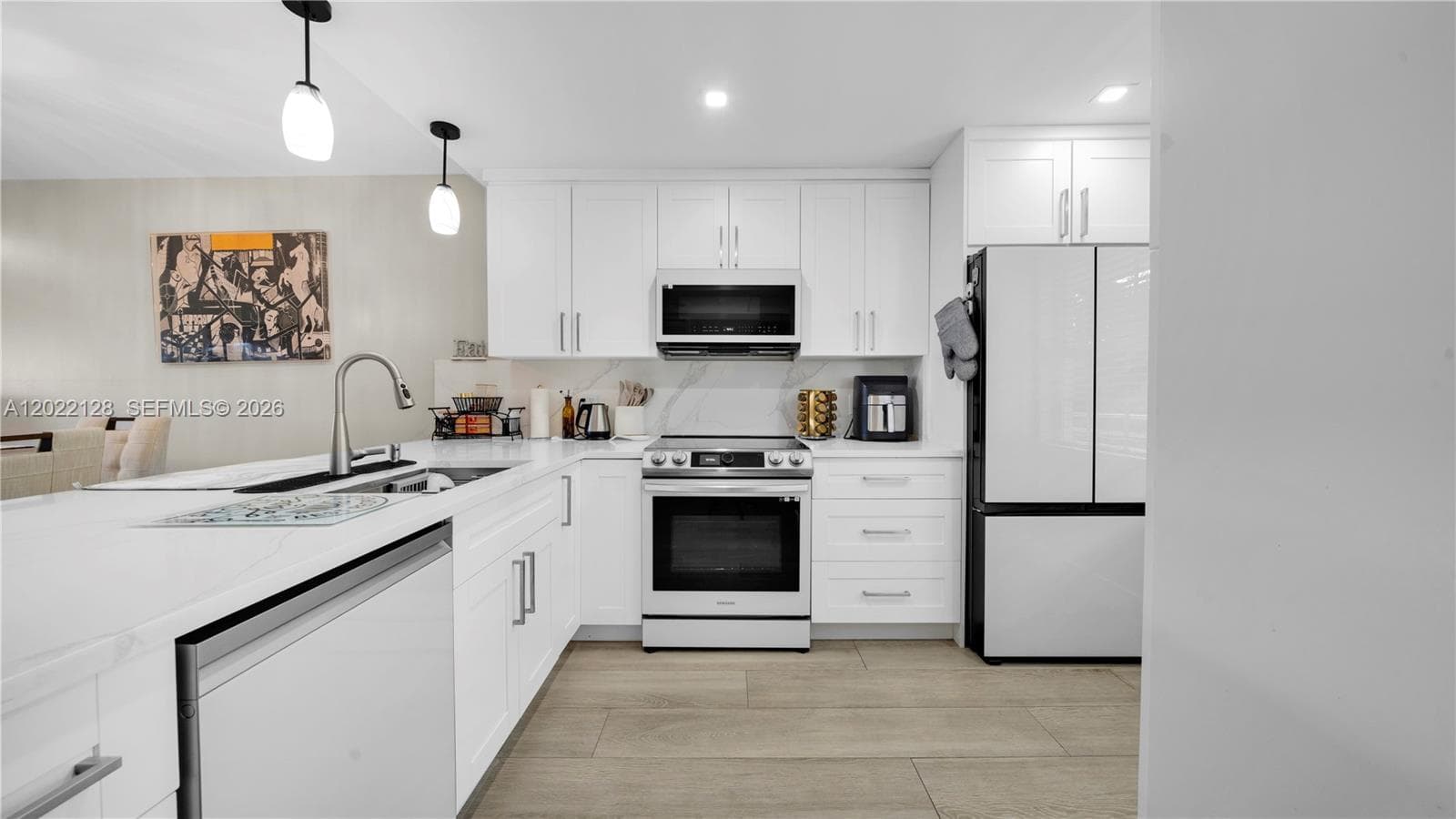 Condo at 605 Oaks Dr, Pompano Beach, FL