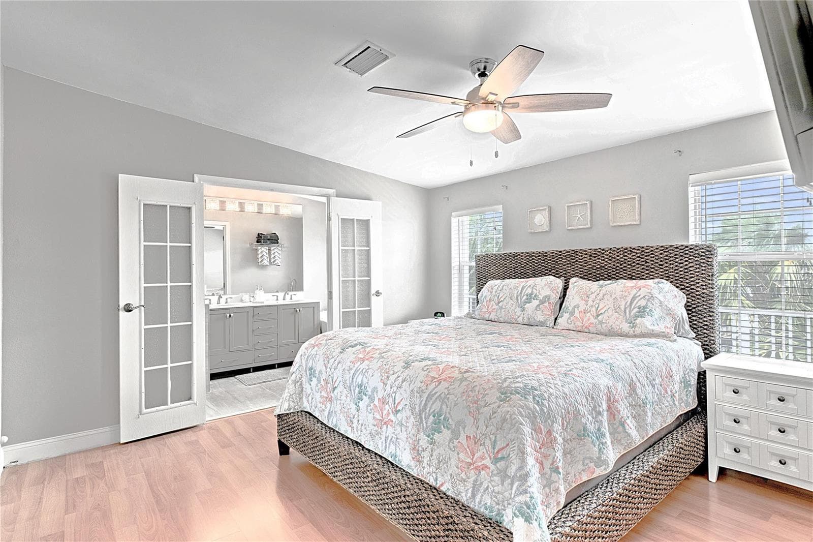 Single-family home at 915 80th Street, Marathon, FL
