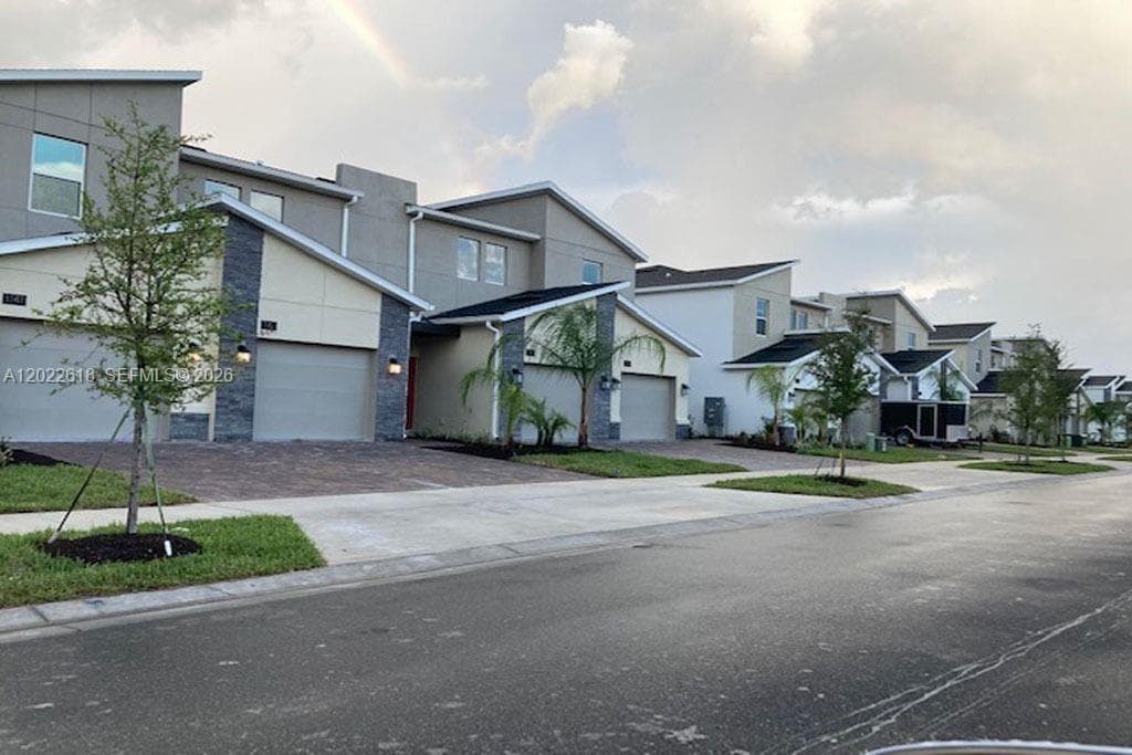 Townhouse at 1171 CHALLENGE DR, Davenport — photo 1