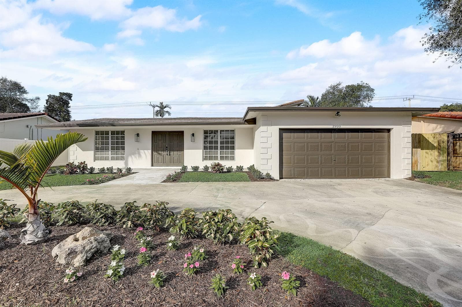 Single-family home at 3900 N 45th Avenue, Hollywood, FL