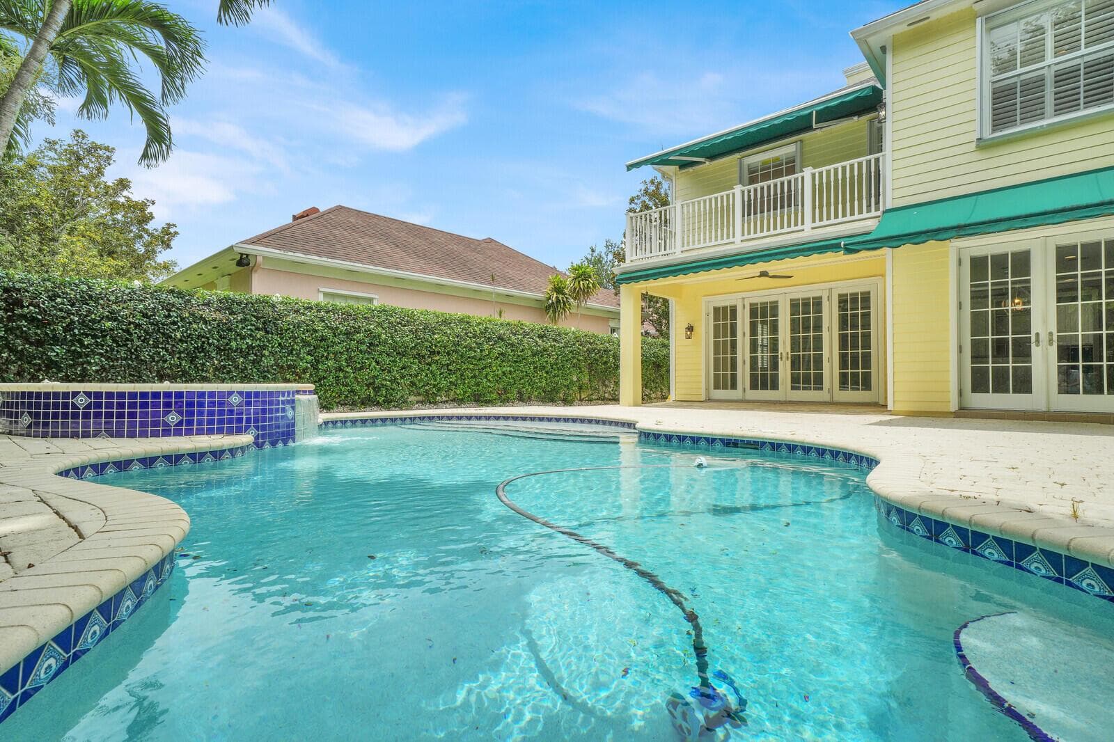 pool to house 221
