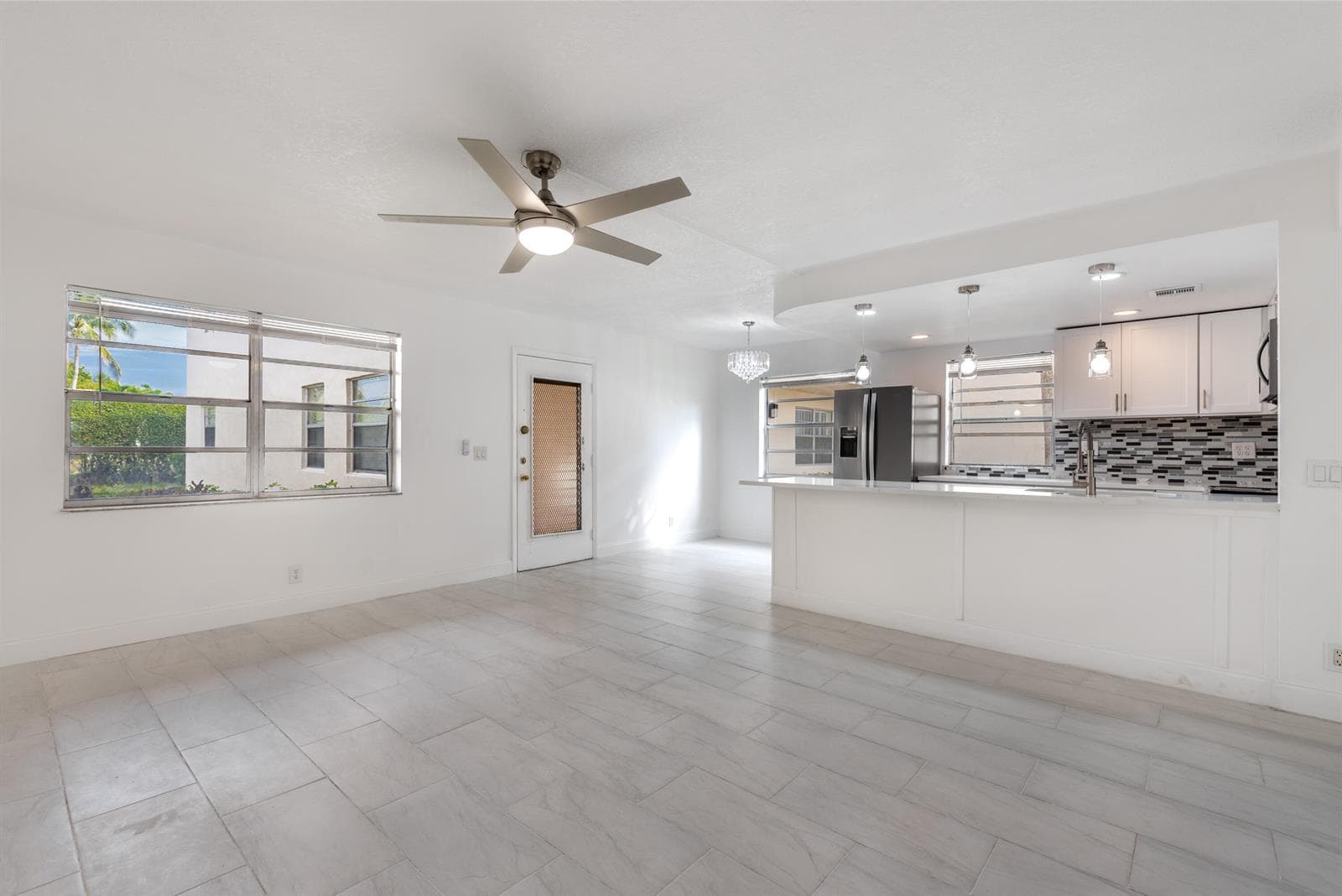 108 Normandy Ln, C-10