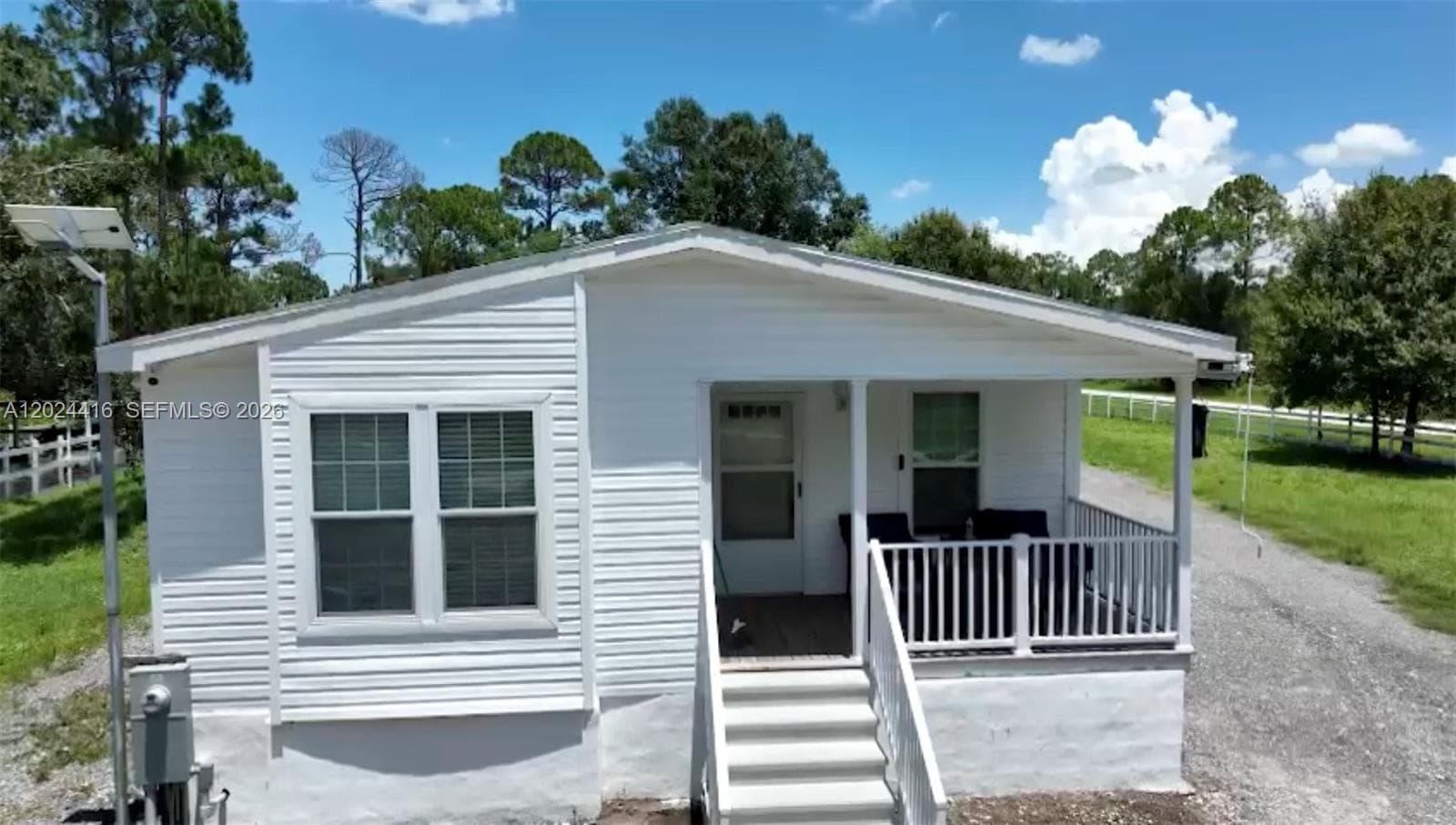Mobile home en 725 N Willows St, Clewiston — foto 1