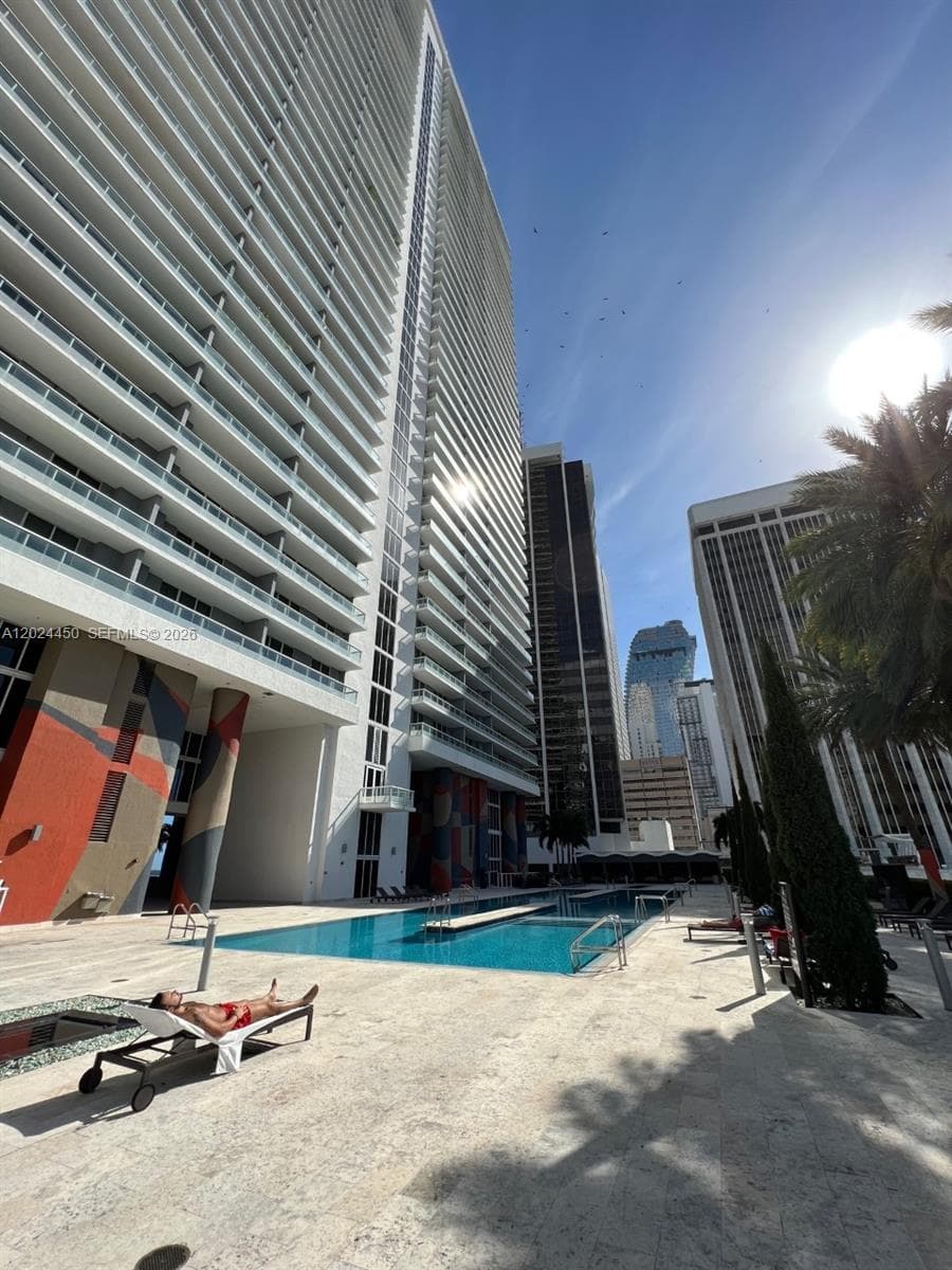 Condo en 50 Biscayne Blvd, Miami — foto 1