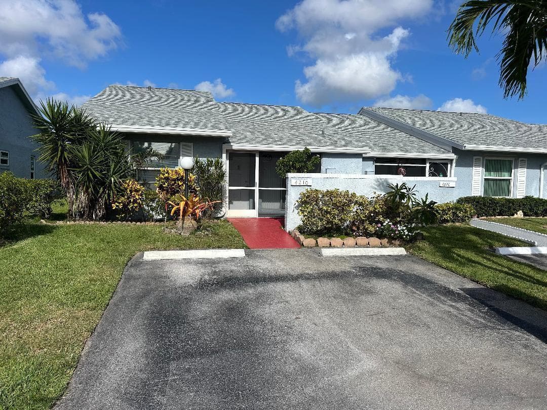 Home at 4210 Lucerne Villas Lane, Lake Worth, FL