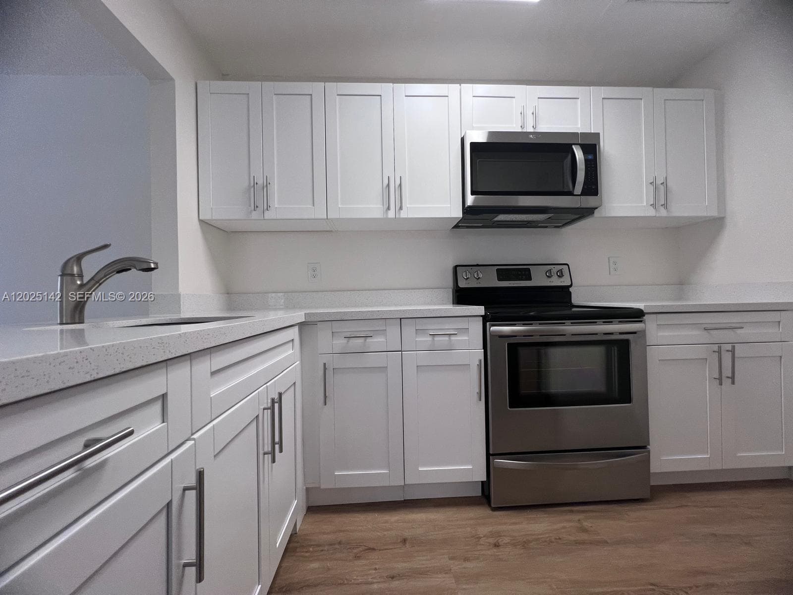 Condo at 2570 W 67th Pl, Hialeah — photo 1