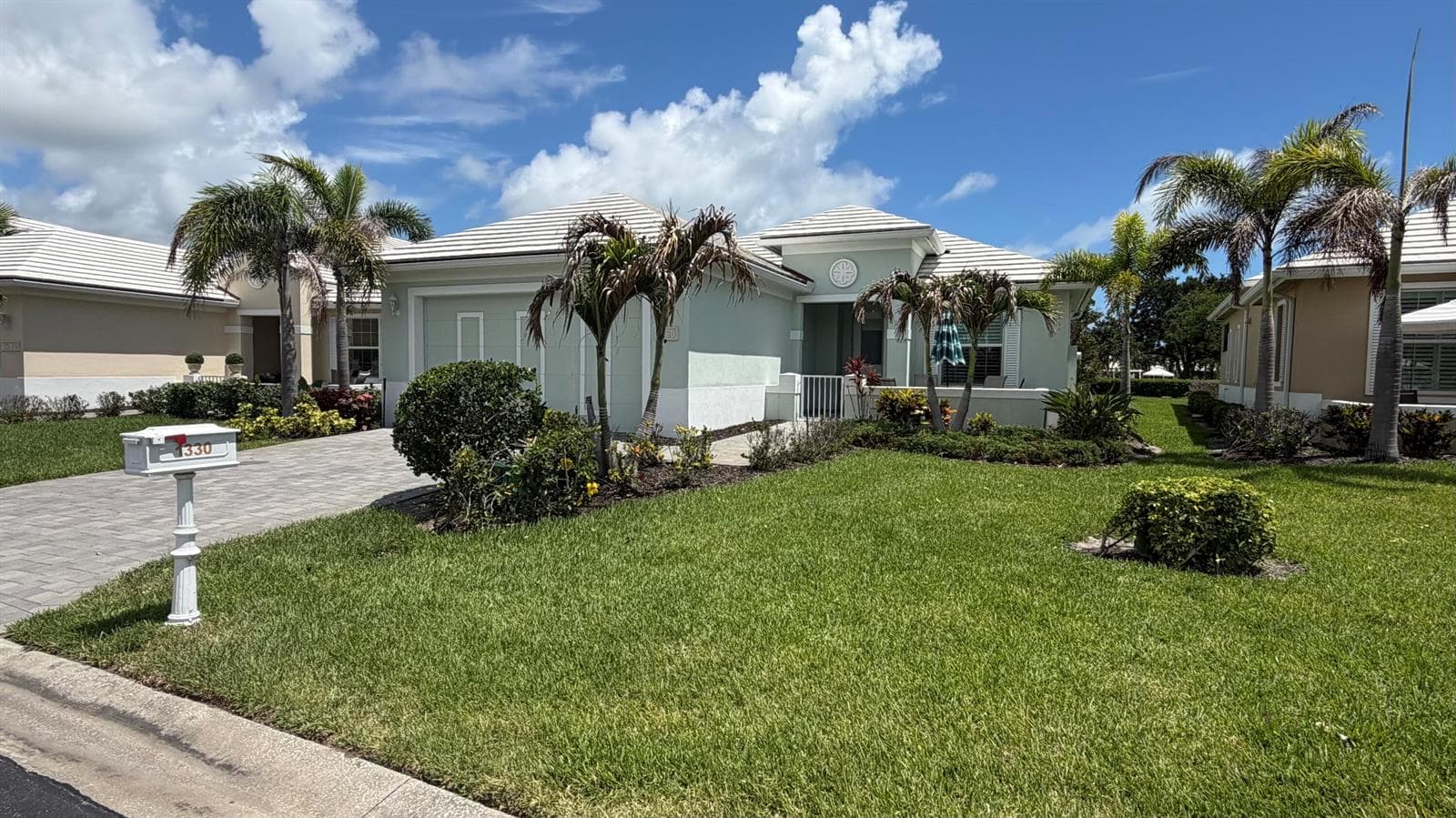 Single-family home at 1330 St Catherine's Circle, Vero Beach, FL