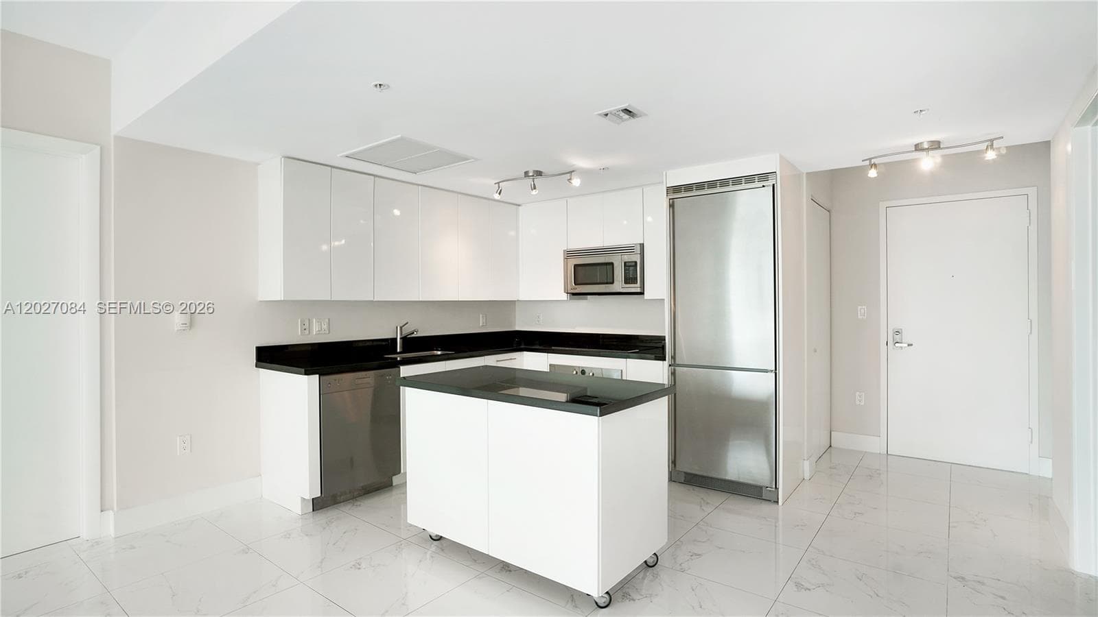 Condo en 92 SW 3rd St, Miami — foto 2