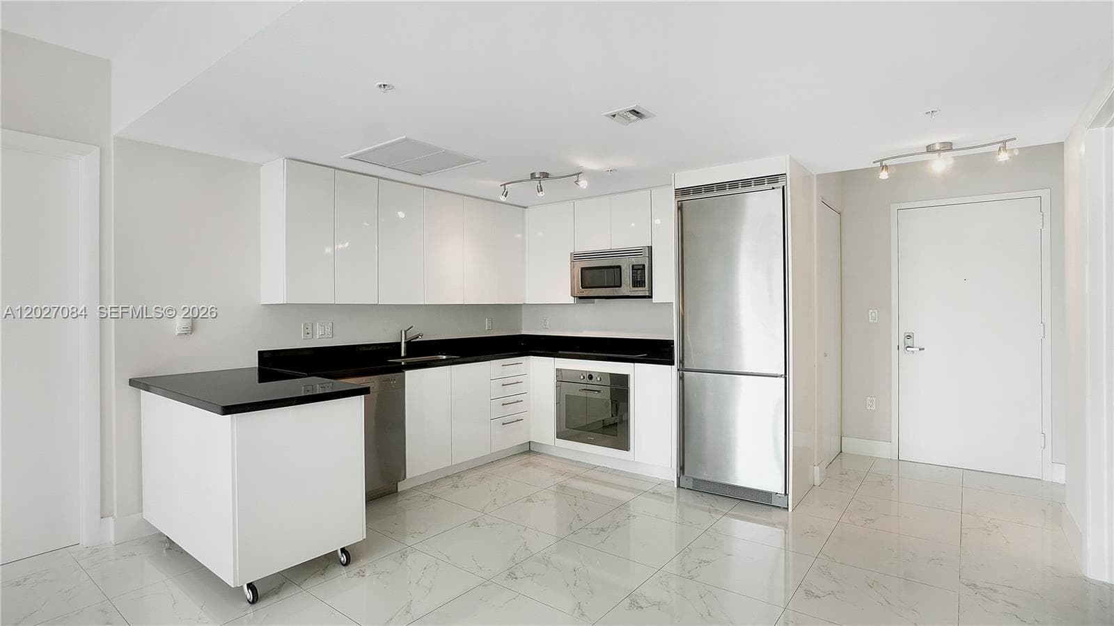 Condo en 92 SW 3rd St, Miami — foto 3