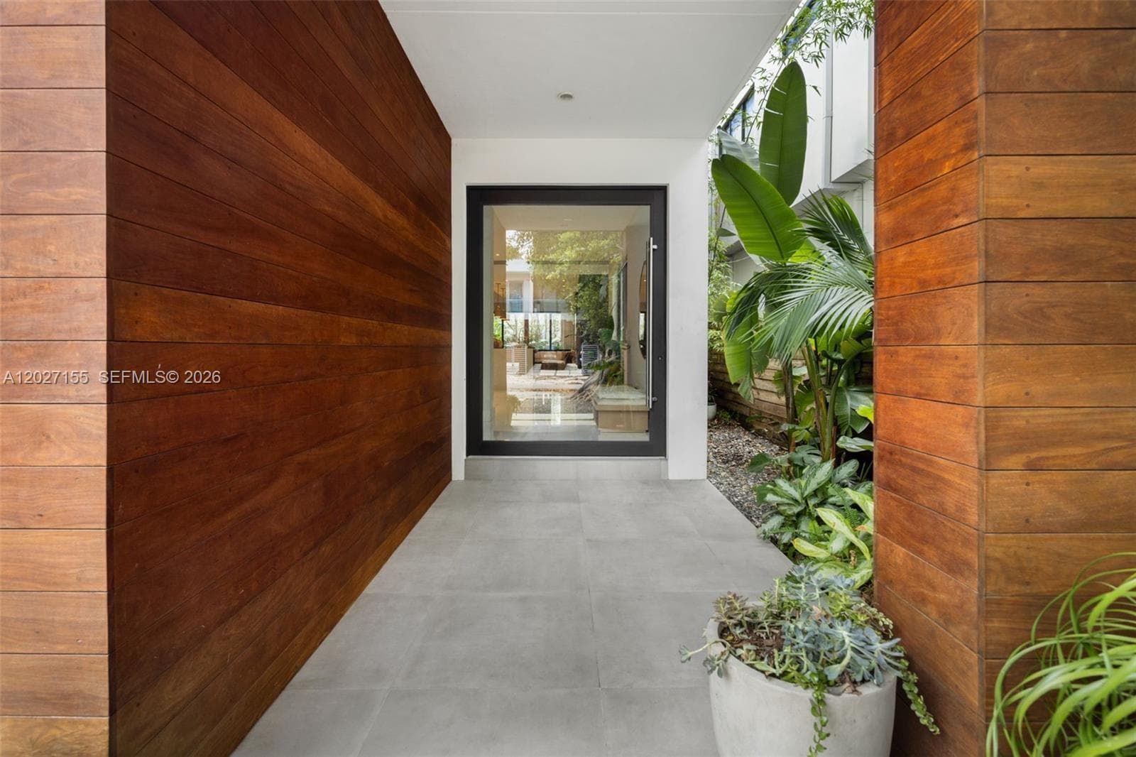 Townhouse at 2986 Coconut Ave, Coconut Grove — photo 3