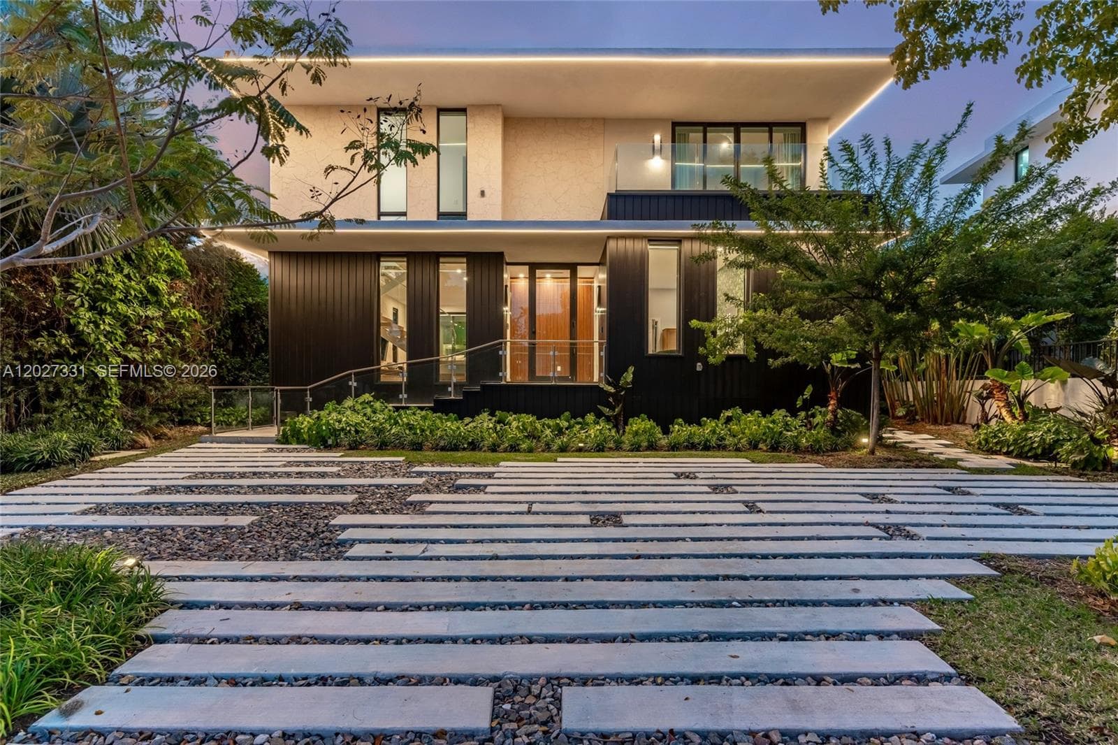 Single-family home at 4354 Alton Rd, Miami Beach, FL