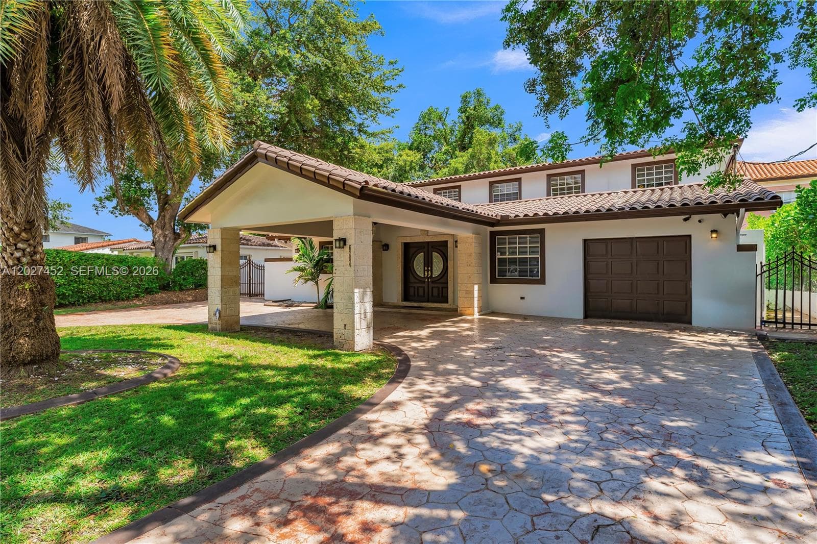 Single-family home at 6284 SW 26th St, Miami — photo 2