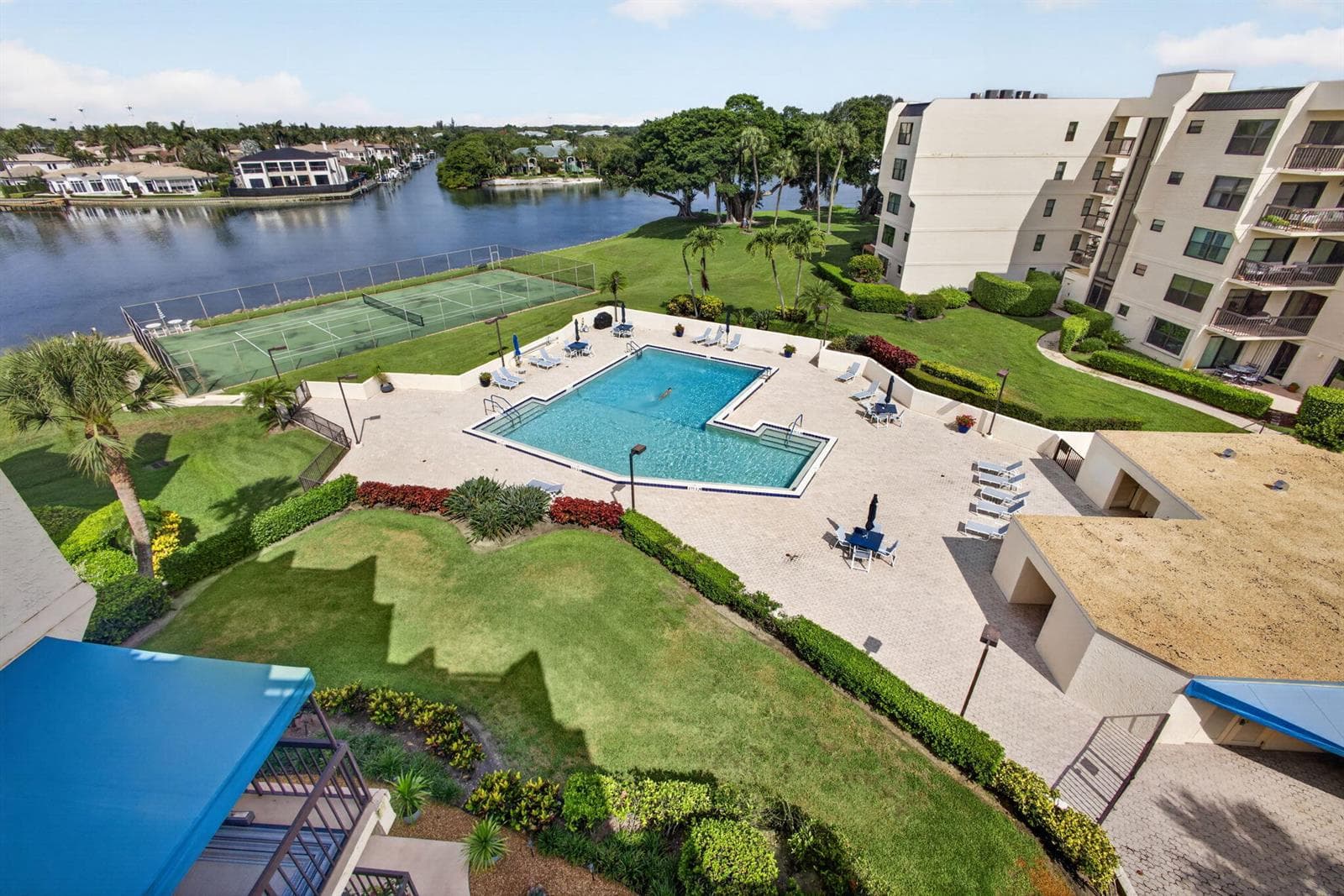 Condo at 364 Golfview Road, North Palm Beach, FL