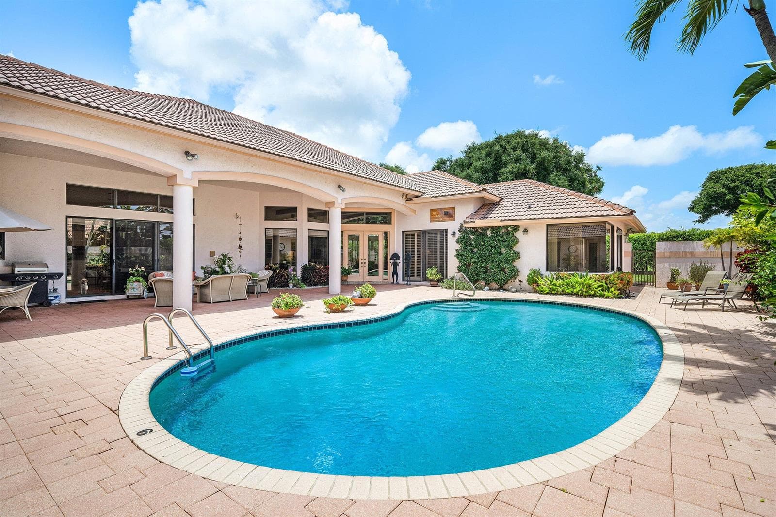 Single-family home at 4727 Bocaire Boulevard, Boca Raton, FL