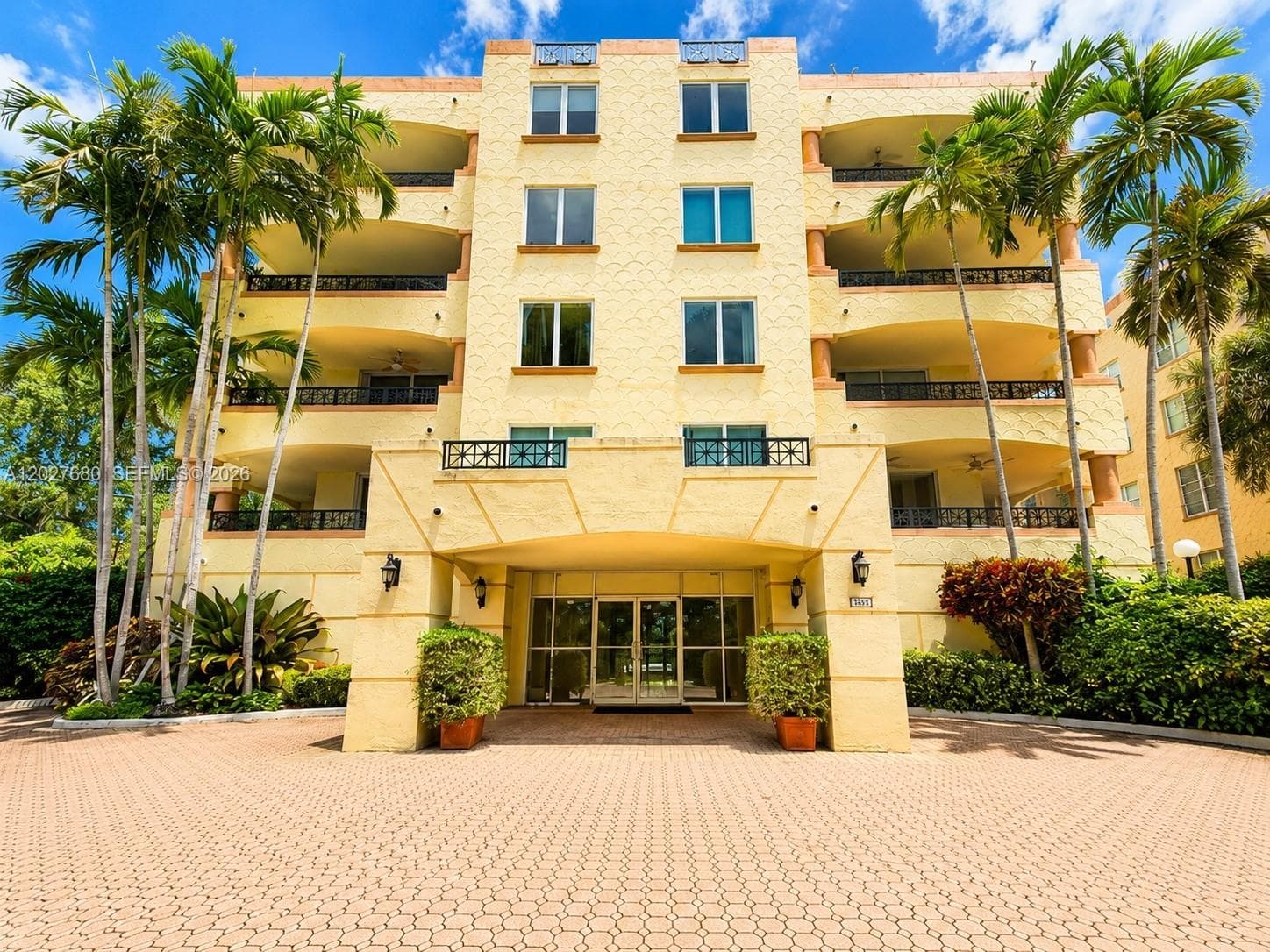 Condo at 1834 Brickell Ave, Miami — photo 1