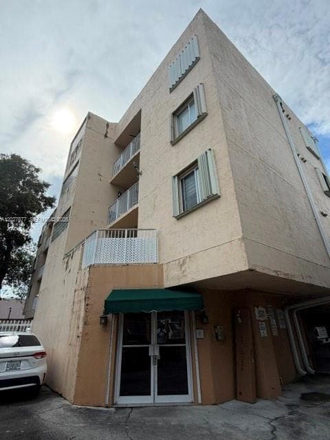 Condo at 814 NW 36th Ave, Miami, FL