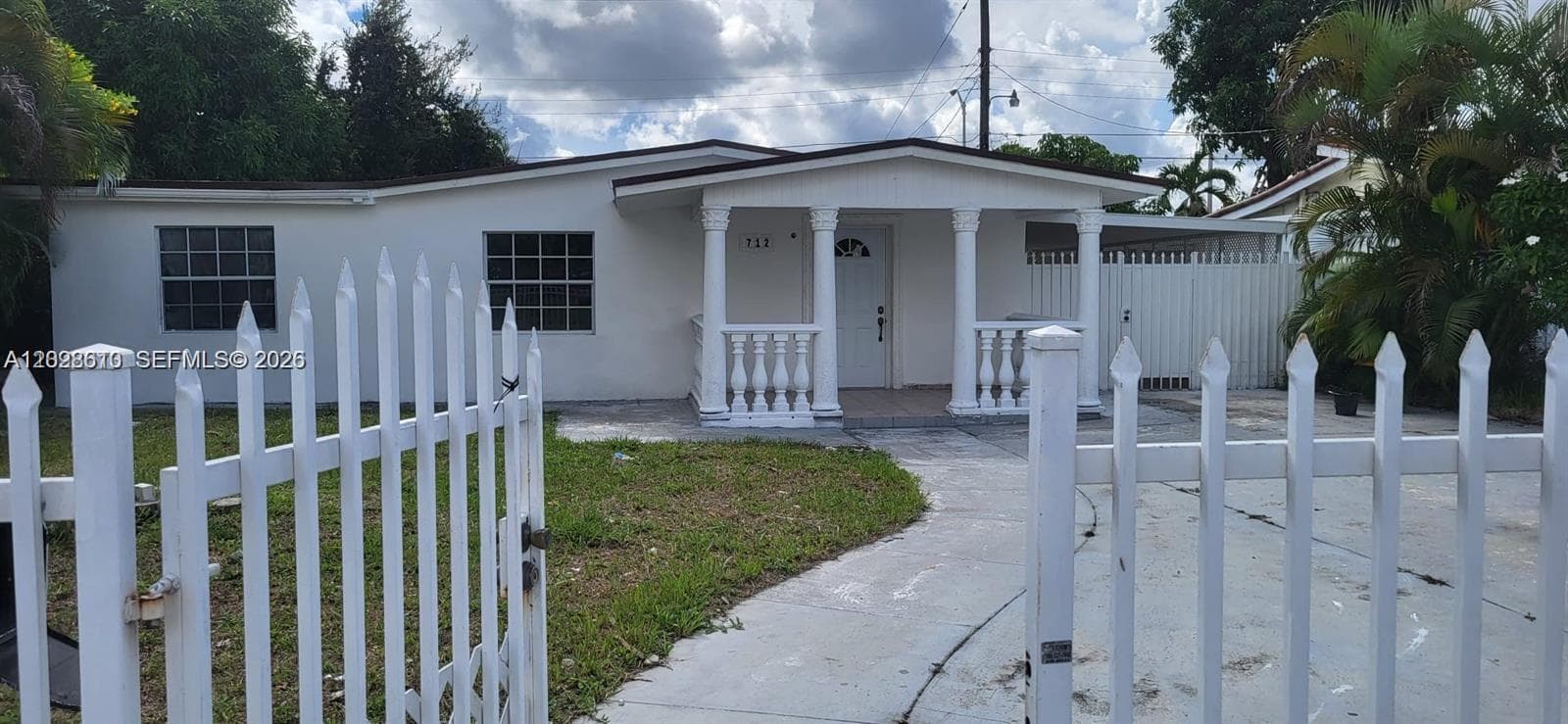 Single-family home at 712 Hialeah Dr, Hialeah, FL