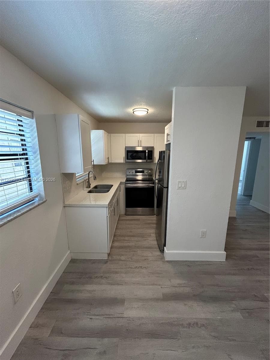 Condo en 5960 W 25th Ct, Hialeah — foto 3