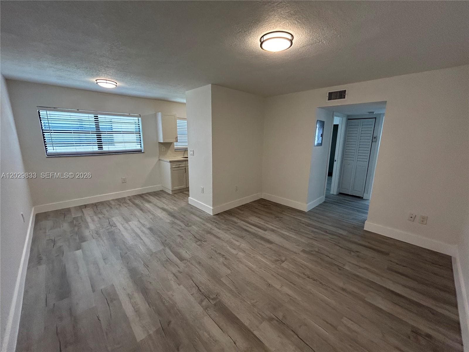 Condo at 5960 W 25th Ct, Hialeah, FL