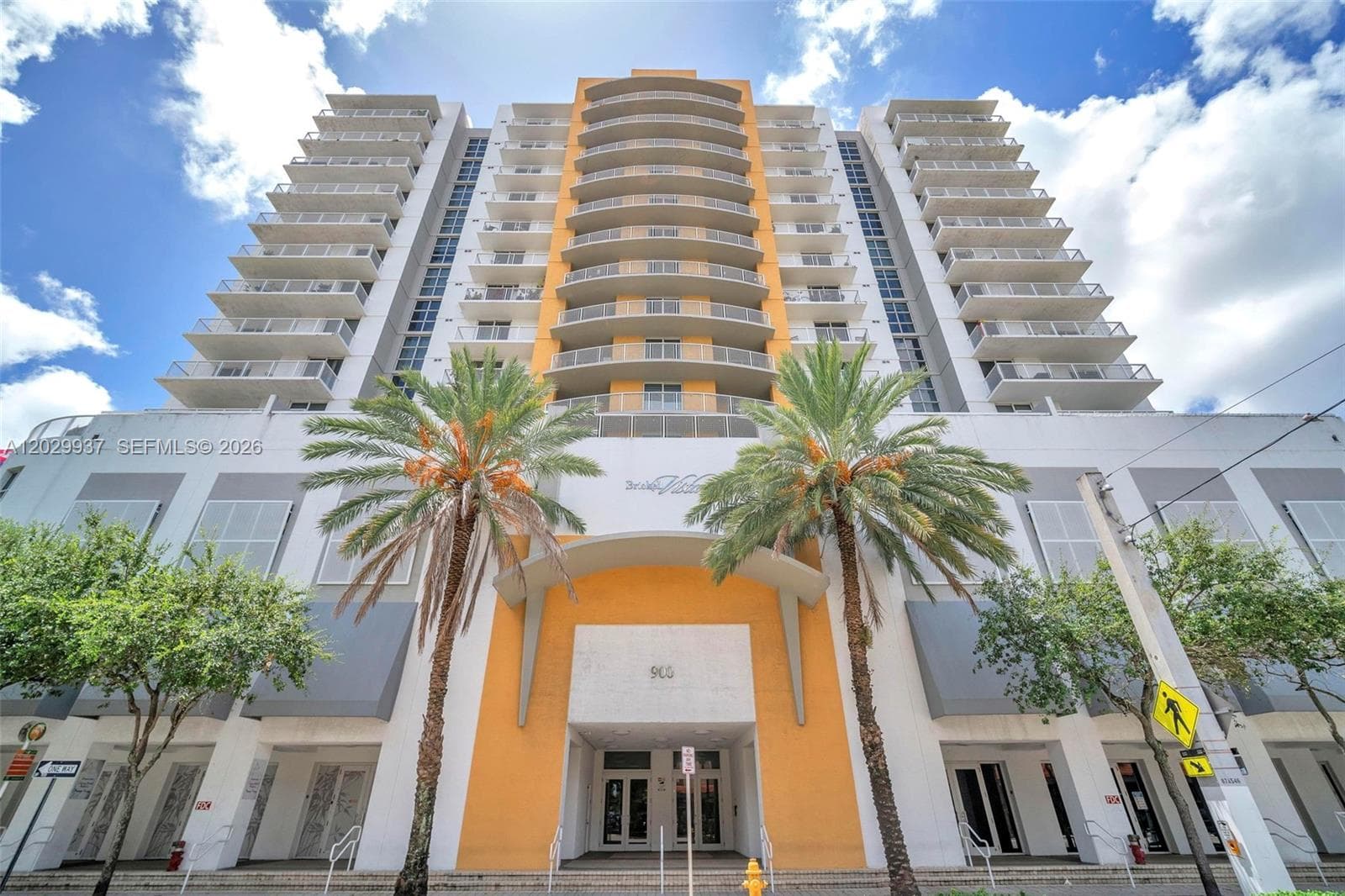 Condo at 900 SW 8th St, Miami — photo 3