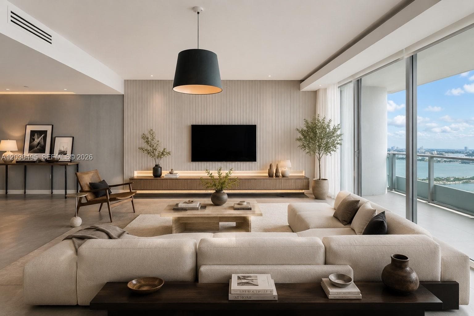 Condo at 900 Biscayne Blvd, Miami — photo 1