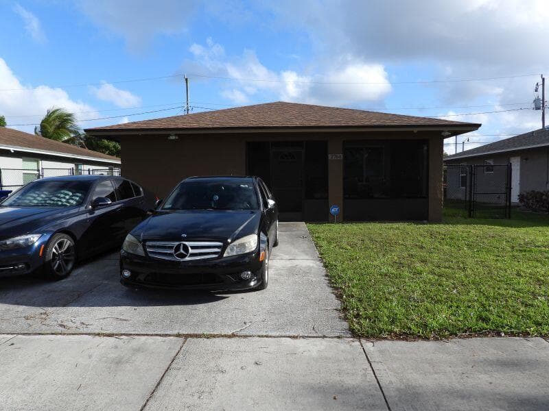 Single-family home at 2764 NW 1st Court, Pompano Beach, FL