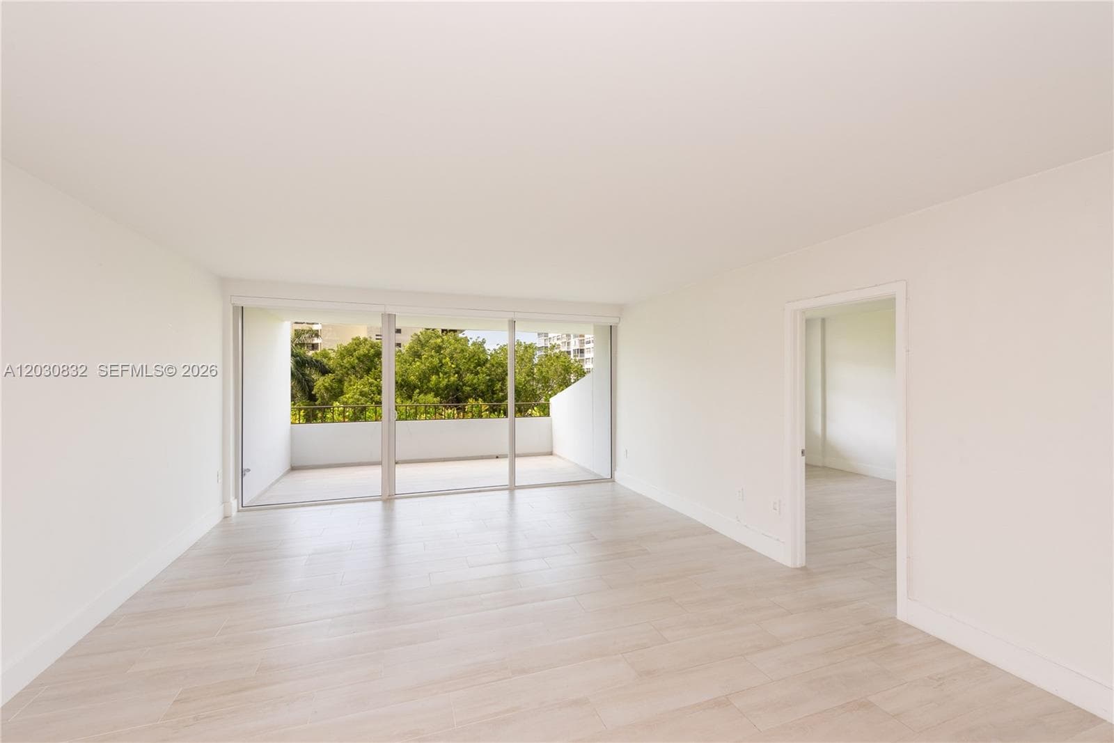 Condo at 155 Ocean Lane Dr, Key Biscayne, FL