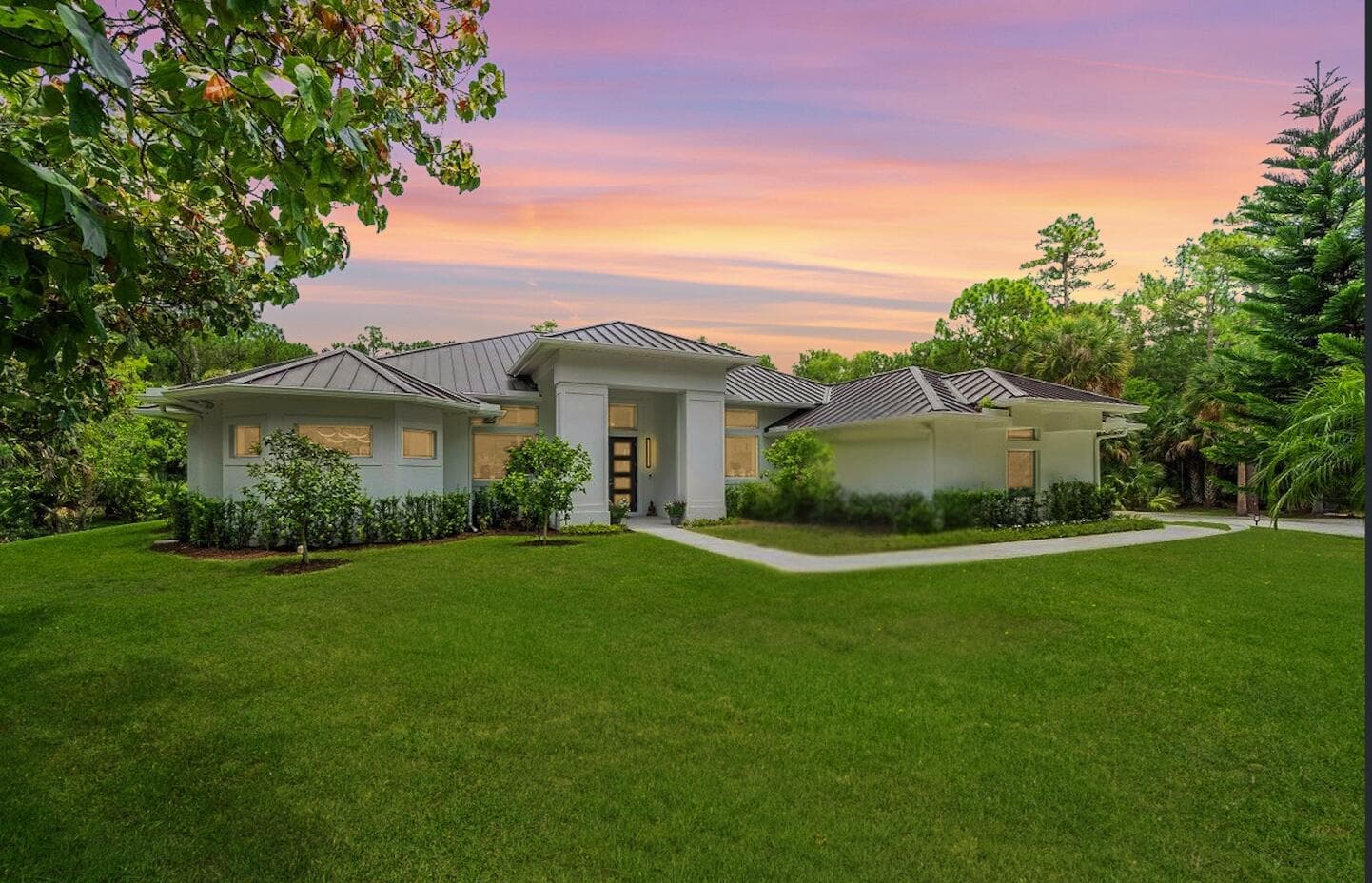 Single-family home at 11871 Randolph Siding Road N, Jupiter, FL