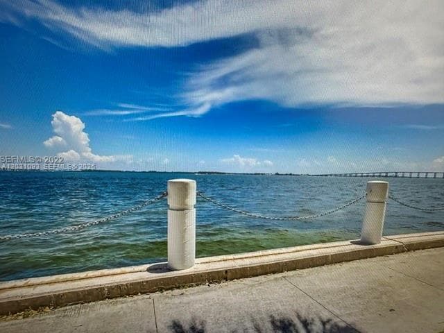 Condo at 1420 Brickell Bay Dr, Miami, FL