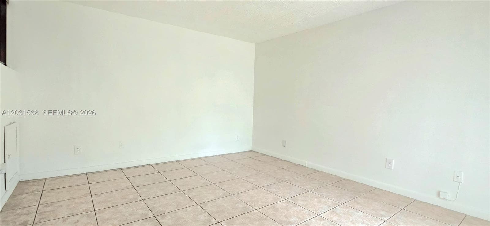 Townhouse at 608 Commodore Dr, Plantation — photo 3