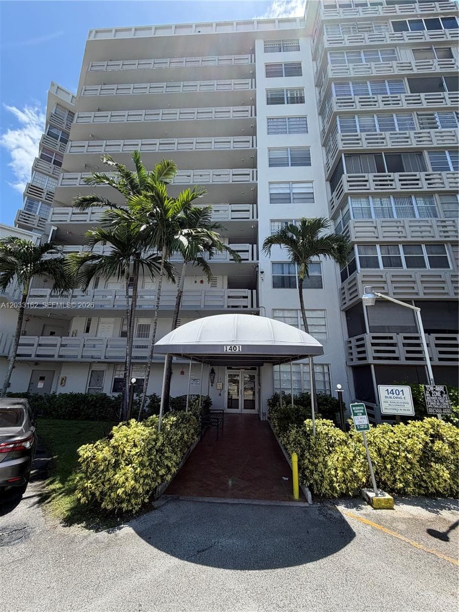 Condo at 1401 NE Miami Gardens Dr, Miami, FL