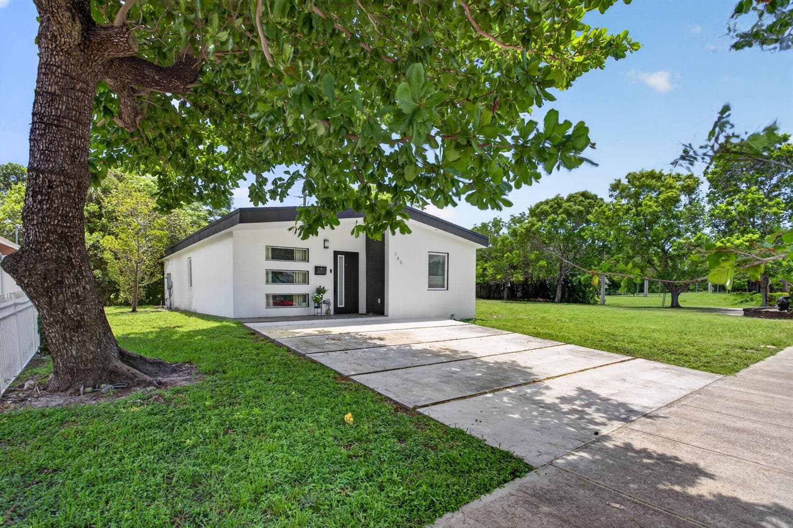 Single-family home at 700 NW 17th Terrace, Pompano Beach, FL