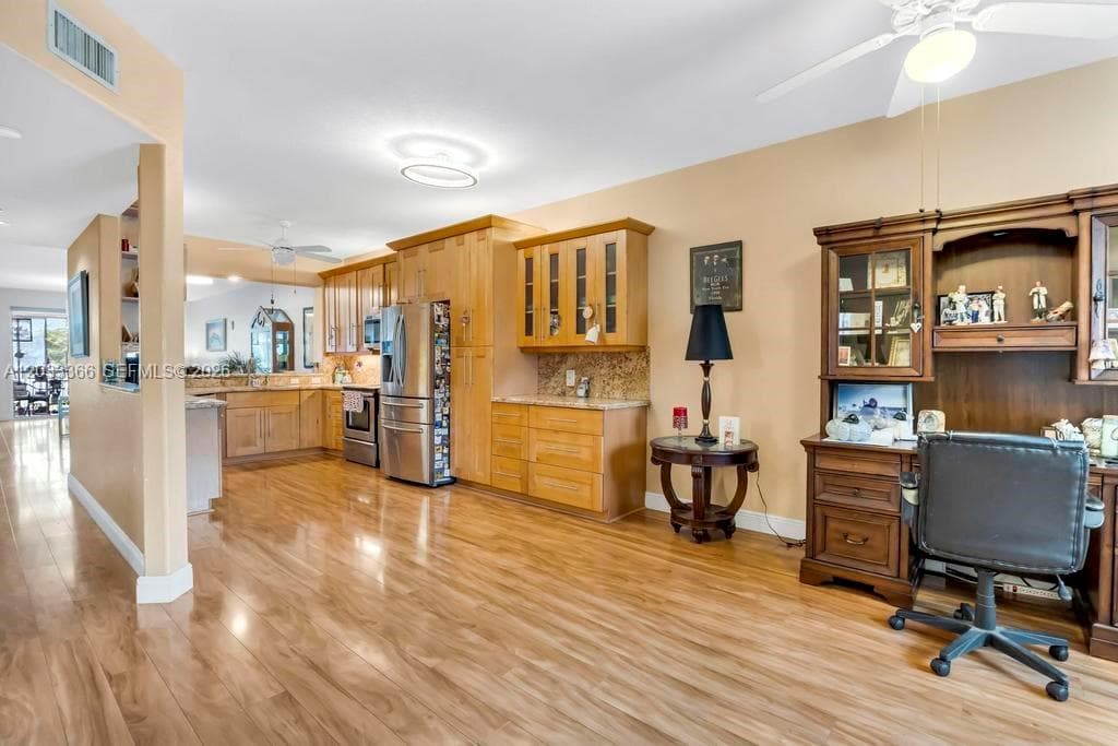 Condo at 7727 Southampton Ter, Tamarac, FL