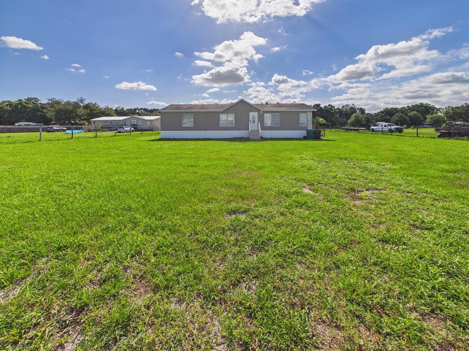 Home at 17090 NW 38th Avenue, Okeechobee, FL