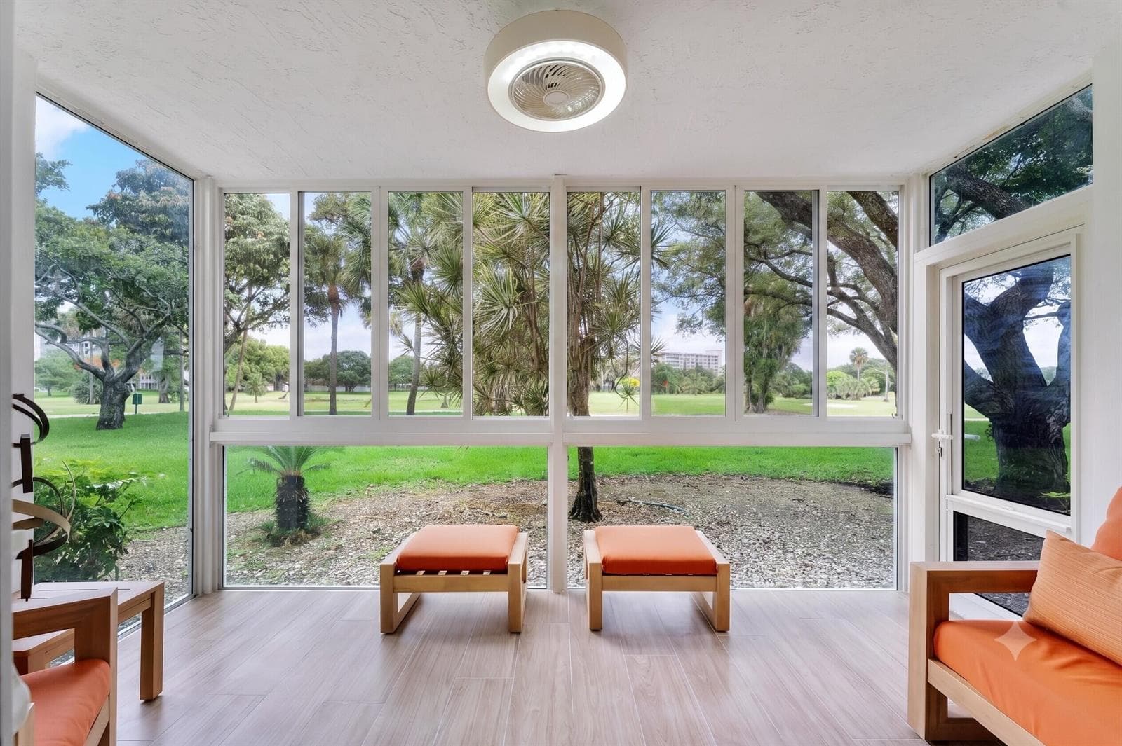 Condo at 3900 Oaks Clubhouse Drive, Pompano Beach, FL