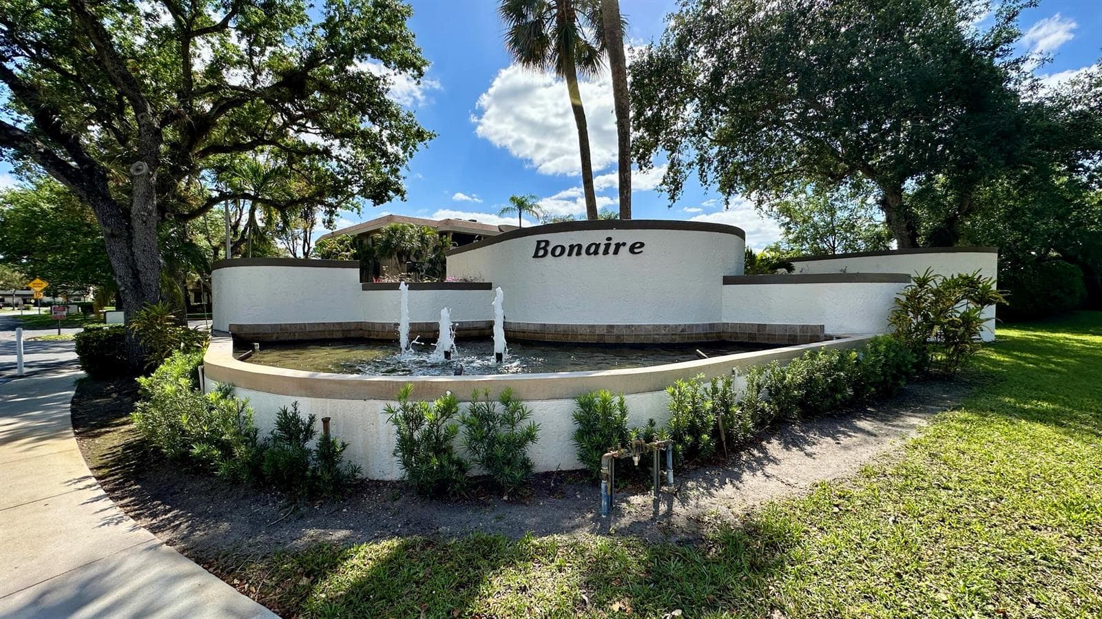 Condo at 7547 NW 79th Avenue, Tamarac, FL