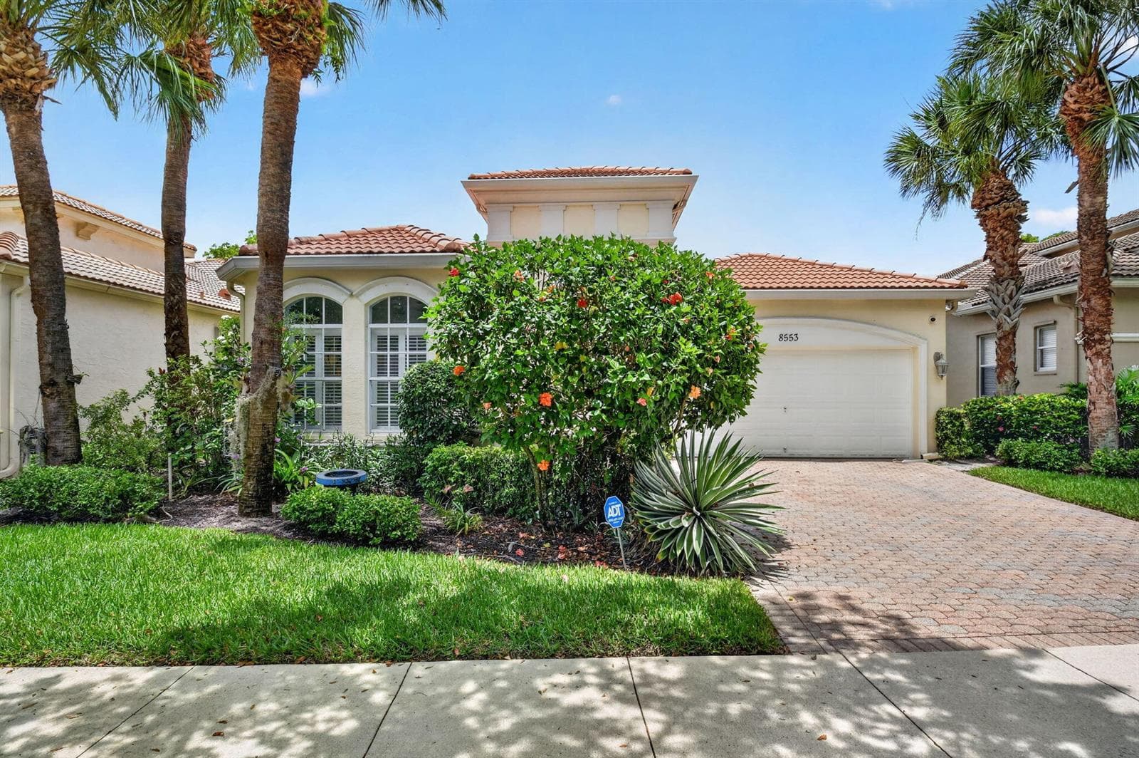 1-web-or-mls-8553 Via Grande E (1)