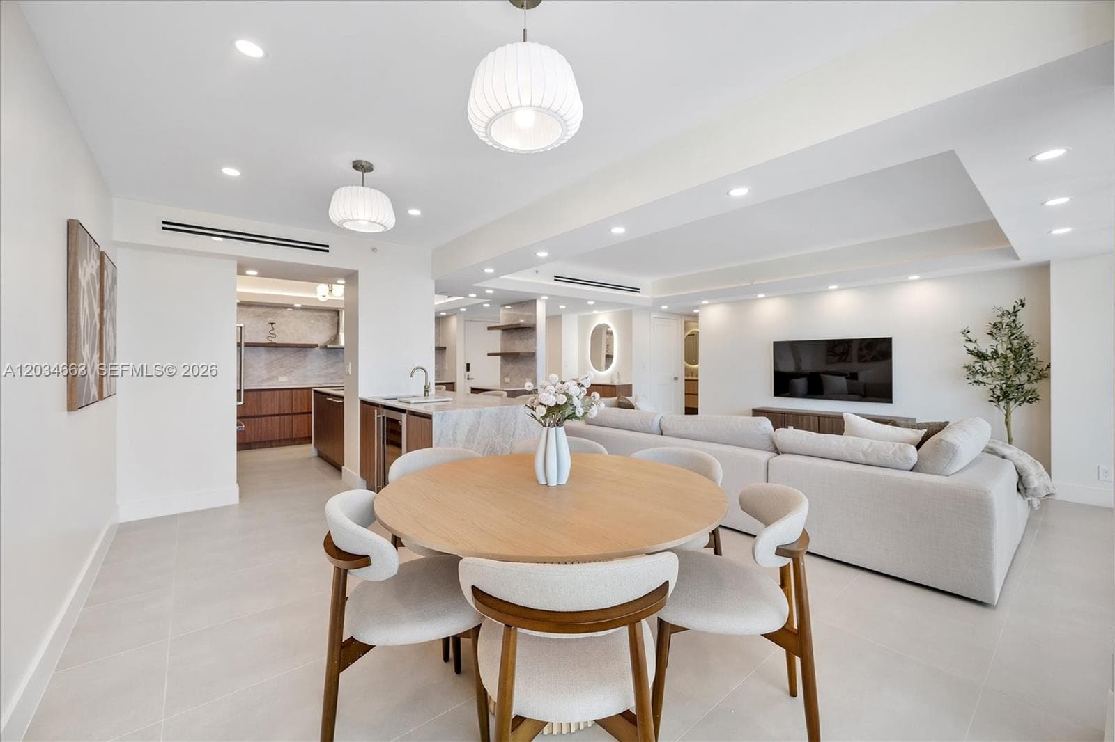 Condo at 19355 Turnberry Way, Aventura, FL