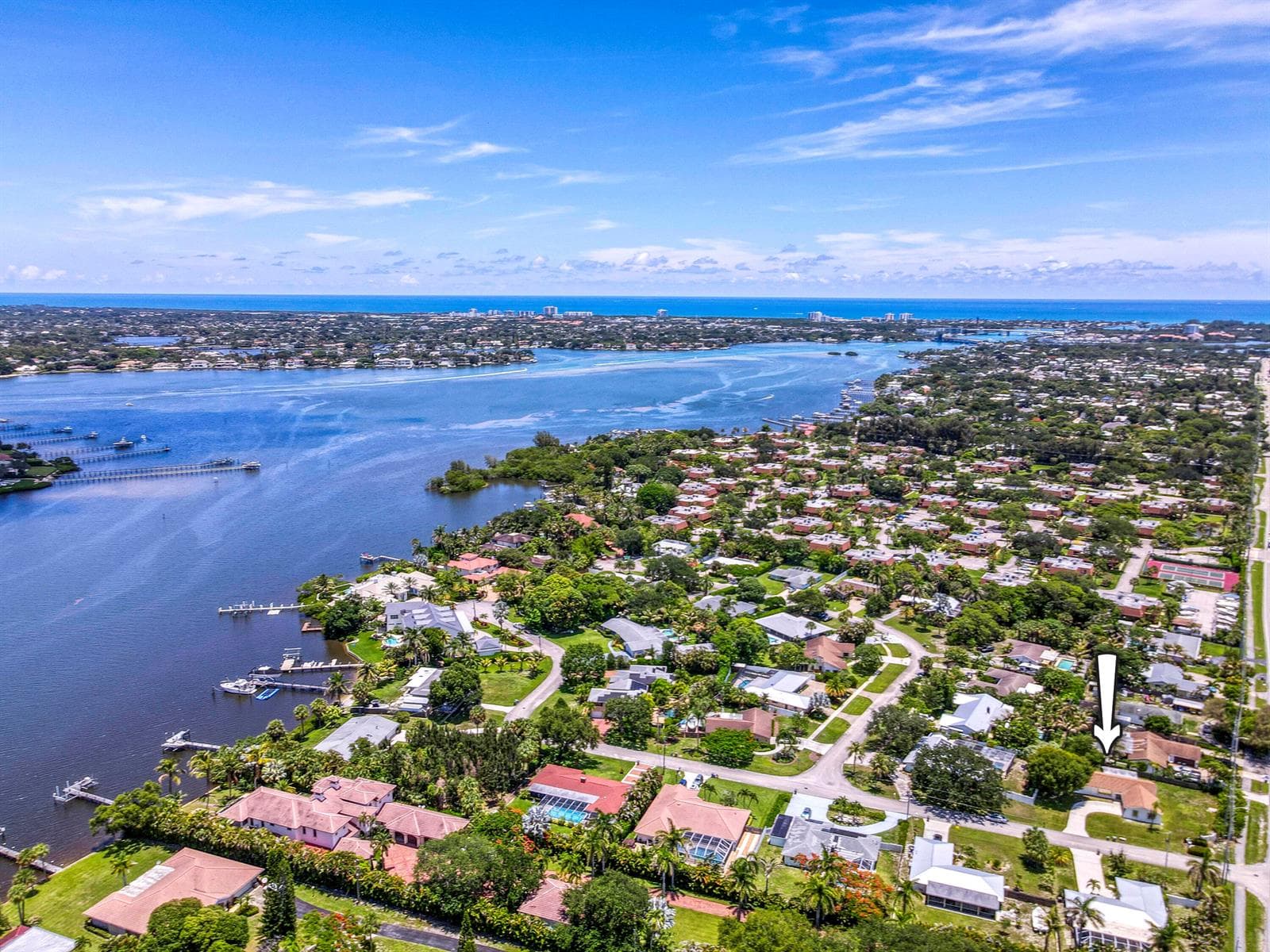 Single-family home at 18020 Palm Point Drive, Jupiter, FL