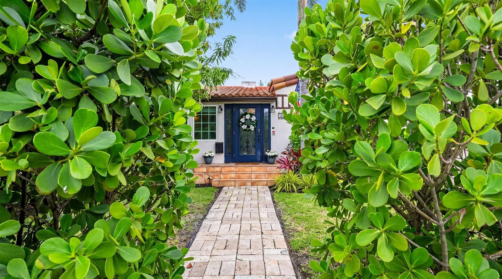 Single-family home at 436 38th Street N, West Palm Beach, FL