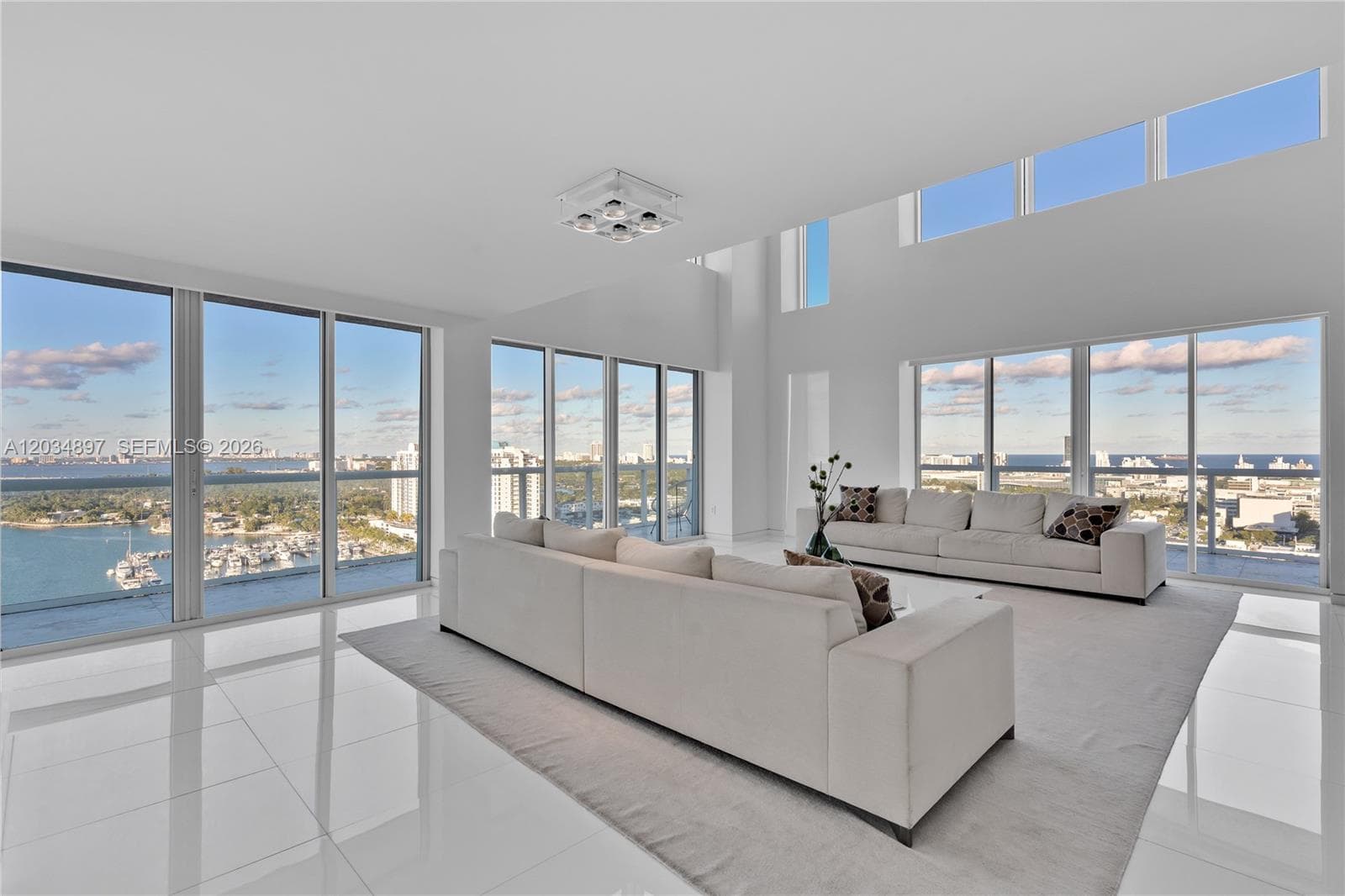 Condo at 10 Venetian Way, Miami Beach, FL