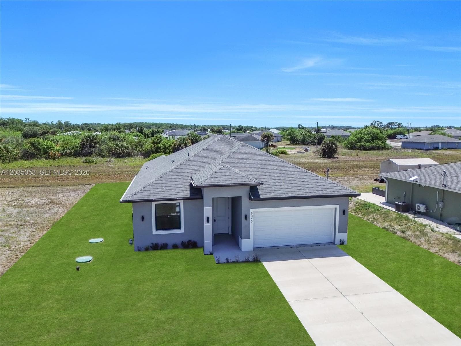 Single-family home at 8045 Buttercup Cir, La Belle, FL