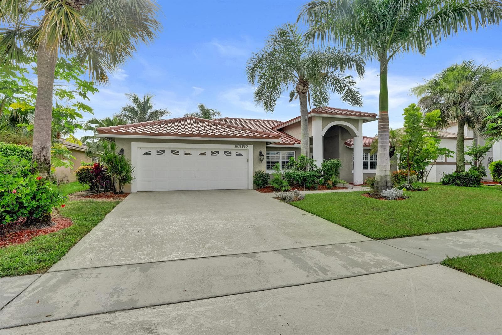 Single-family home at 9352 Cascade Court, Boynton Beach, FL