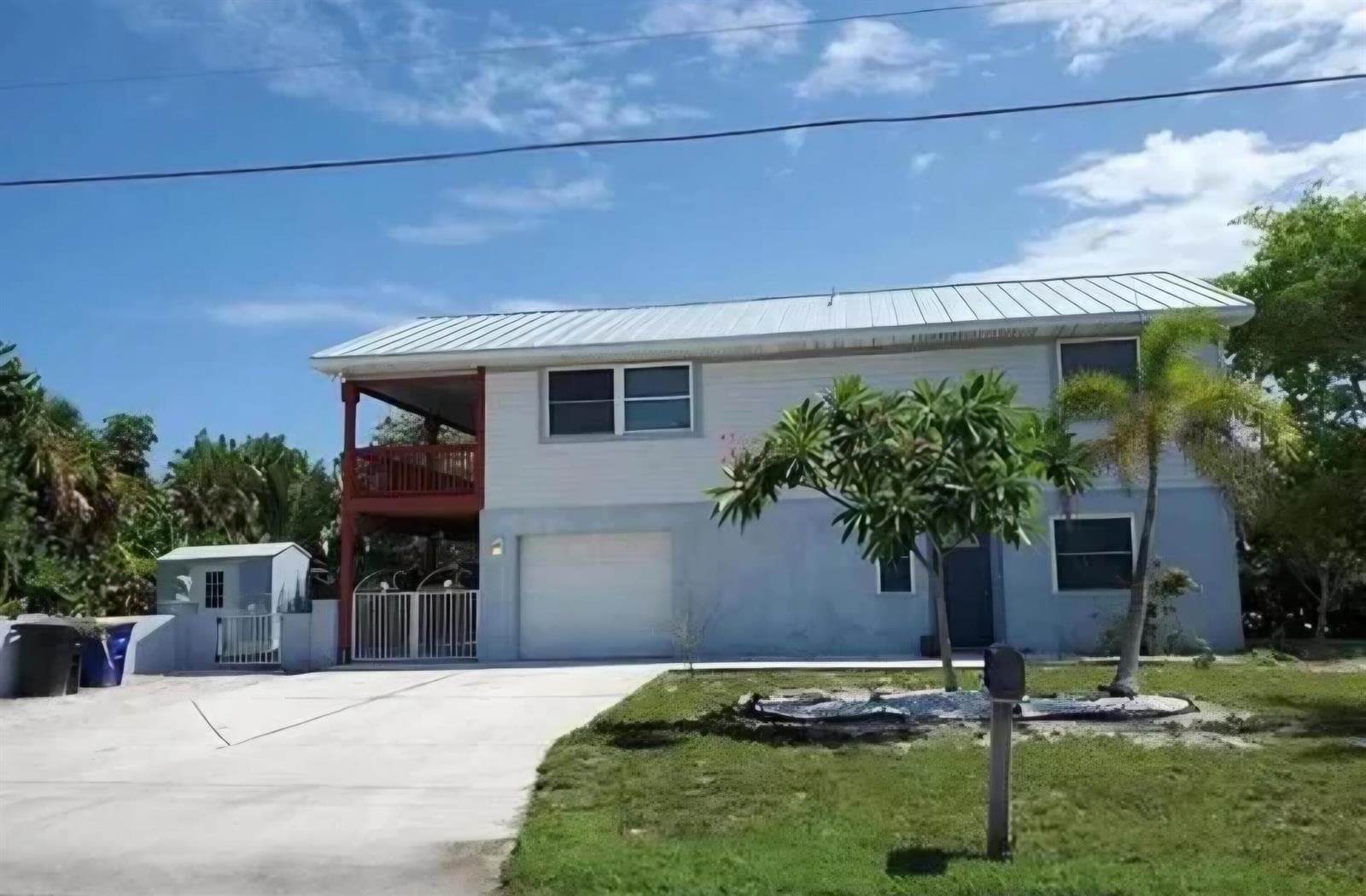Single-family home at 1801 Saint Lucie Court, Fort Pierce, FL