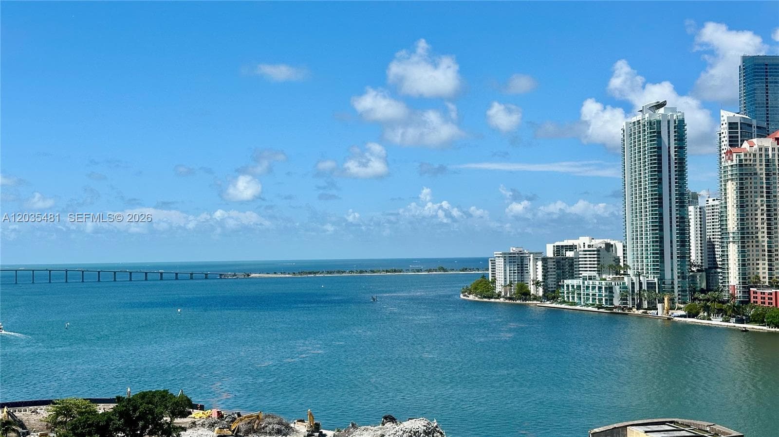 Condo at 520 SE Brickell Key Dr, Miami — photo 1