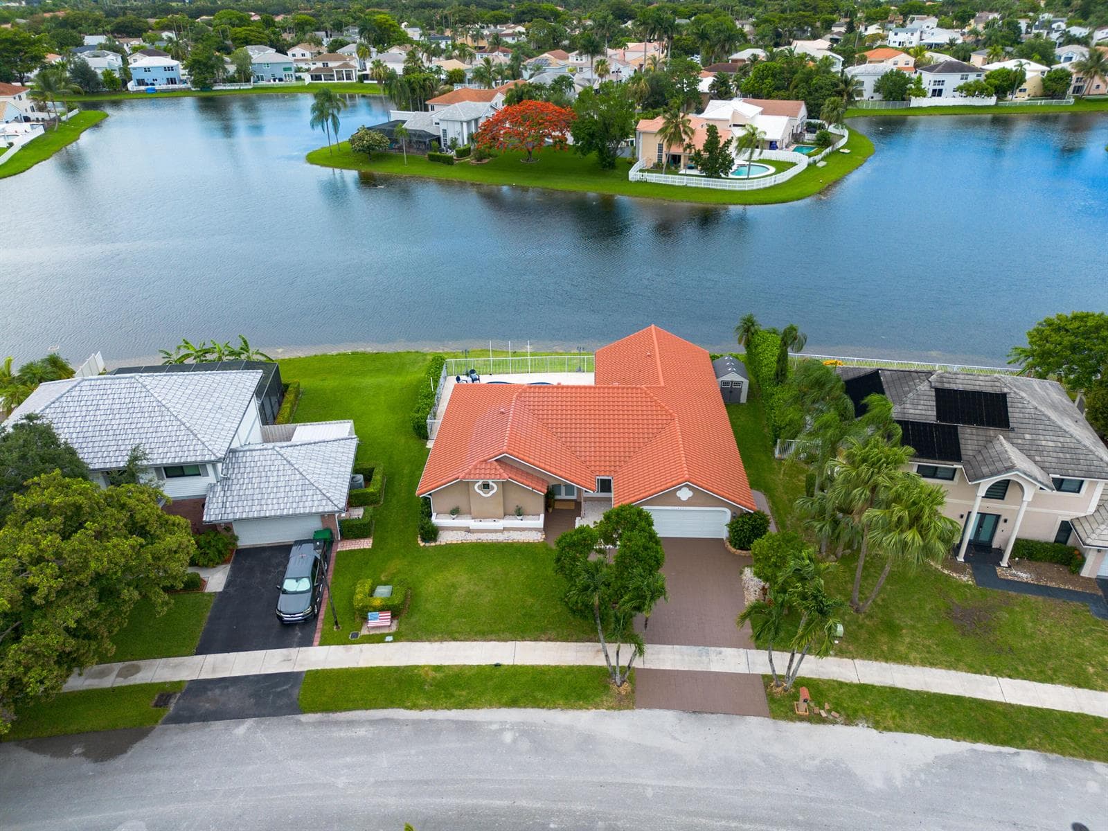 Single-family home at 14211 Appalachian Trail, Davie, FL