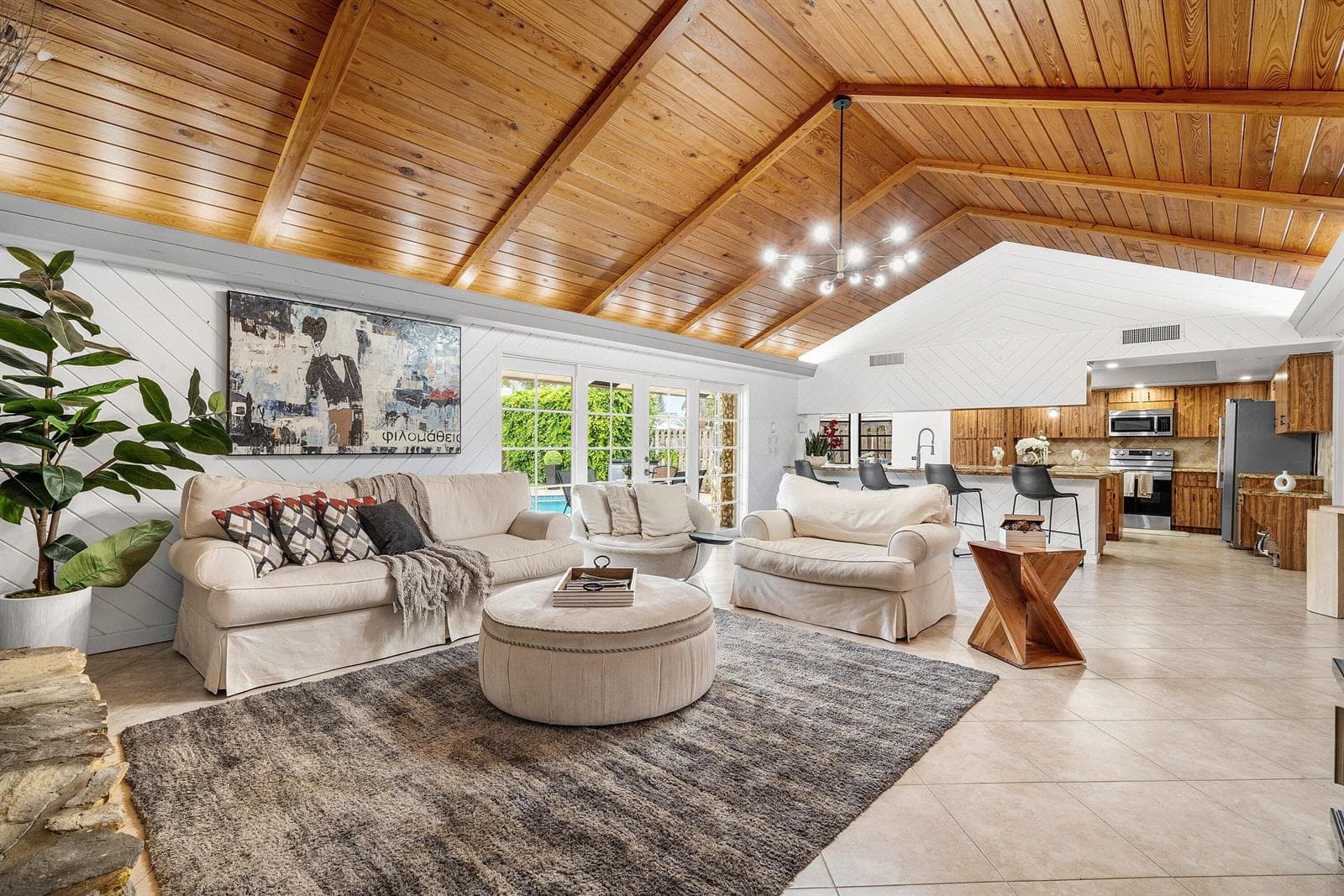 Single-family home at 1006 SE 6th Street, Deerfield Beach, FL