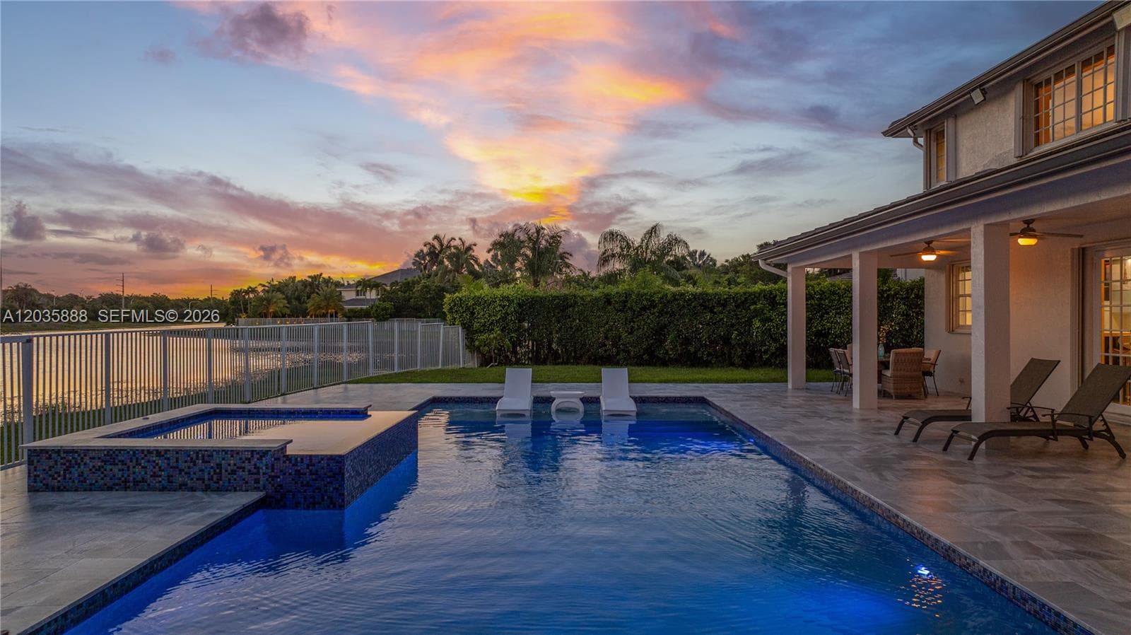 Single-family home at 2505 Hunters Run Way, Weston, FL